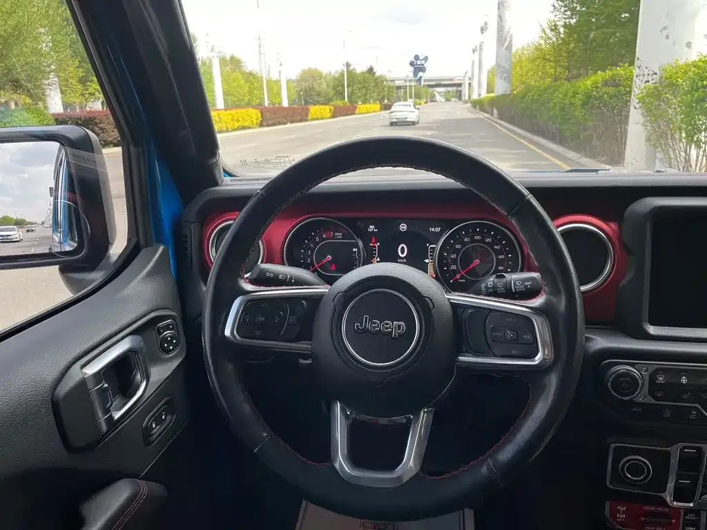 Jeep Wrangler — фото 2