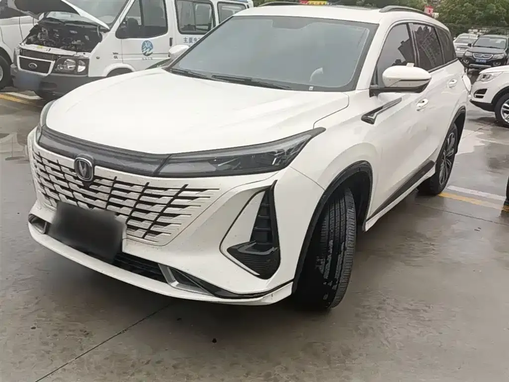 Changan CS75PLUS — фото 9