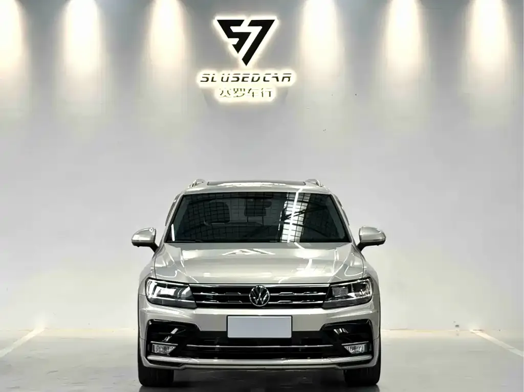 Volkswagen Tiguan L — фото 4