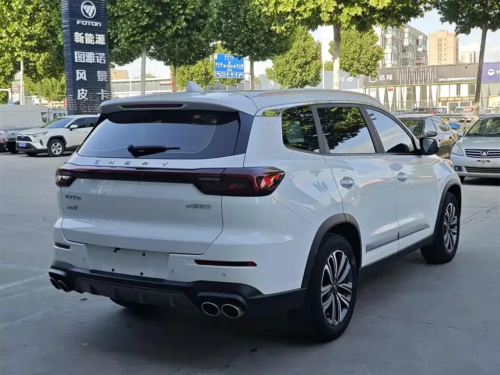 Chery Tiggo 8 — фото 10