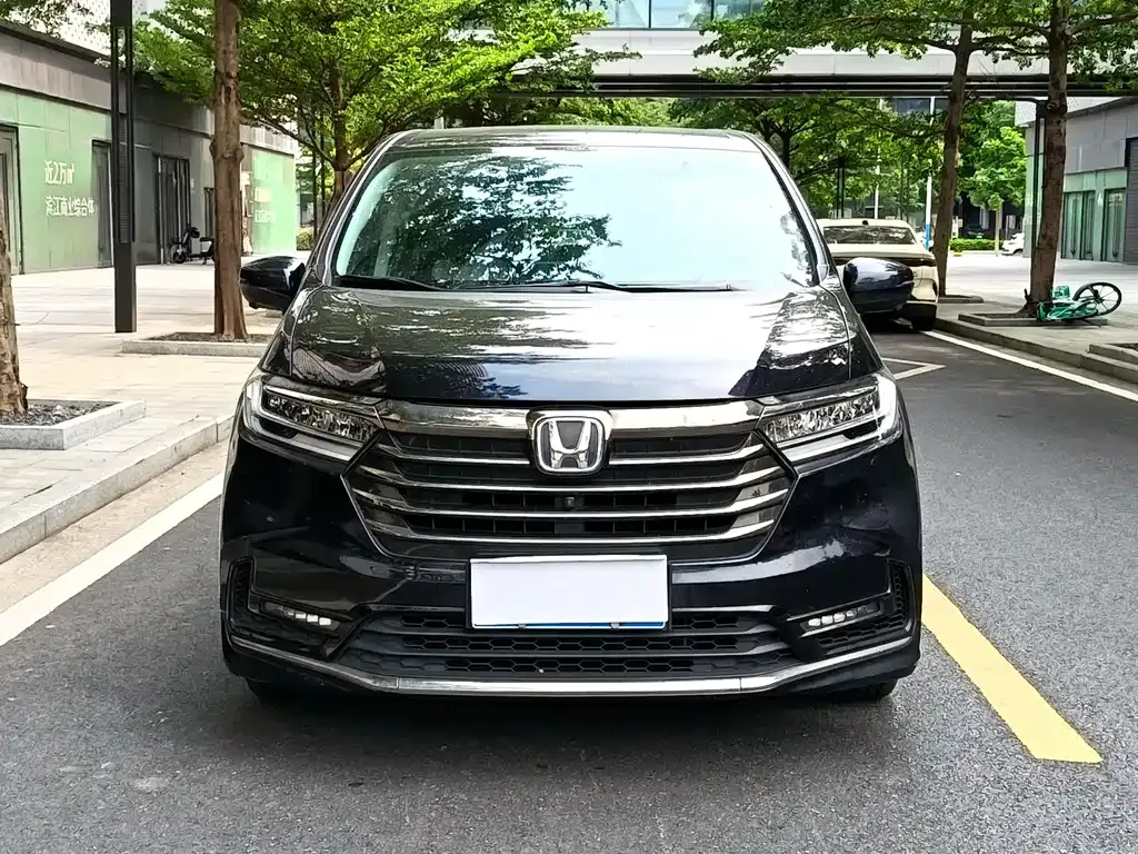 Honda Odyssey — фото 8
