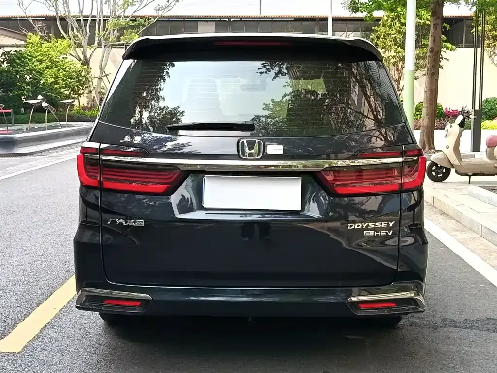 Honda Odyssey — фото 4