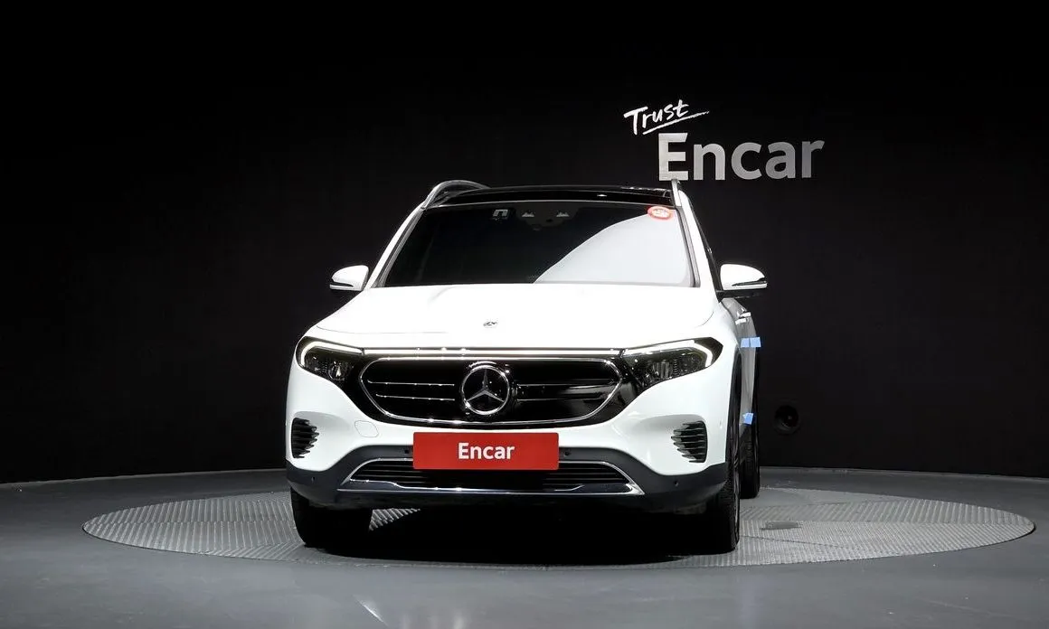 Mercedes-Benz EQB — фото 4