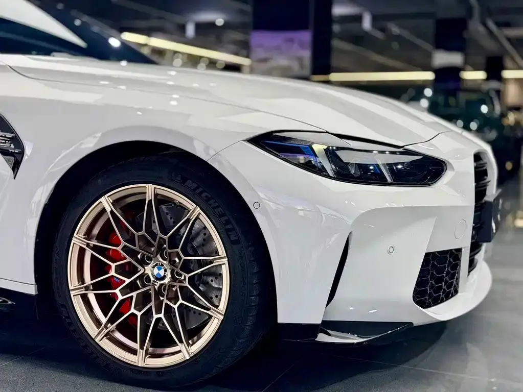 BMW M4 — фото 5