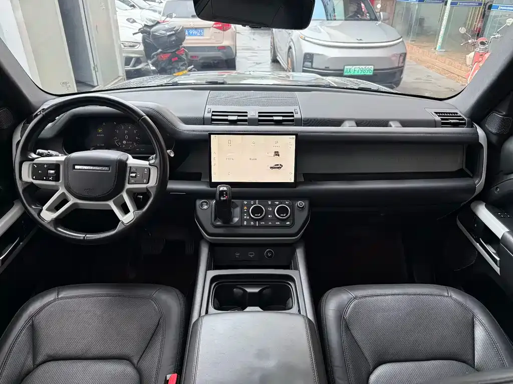 Land Rover Defender — фото 3