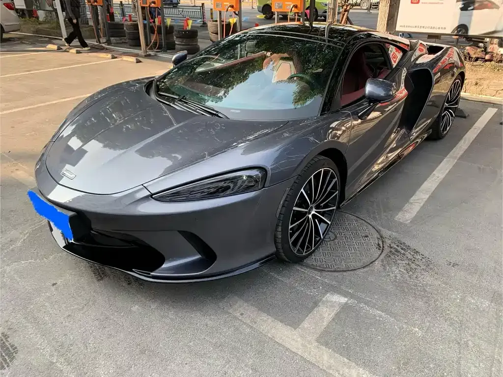 McLaren GT — фото 1