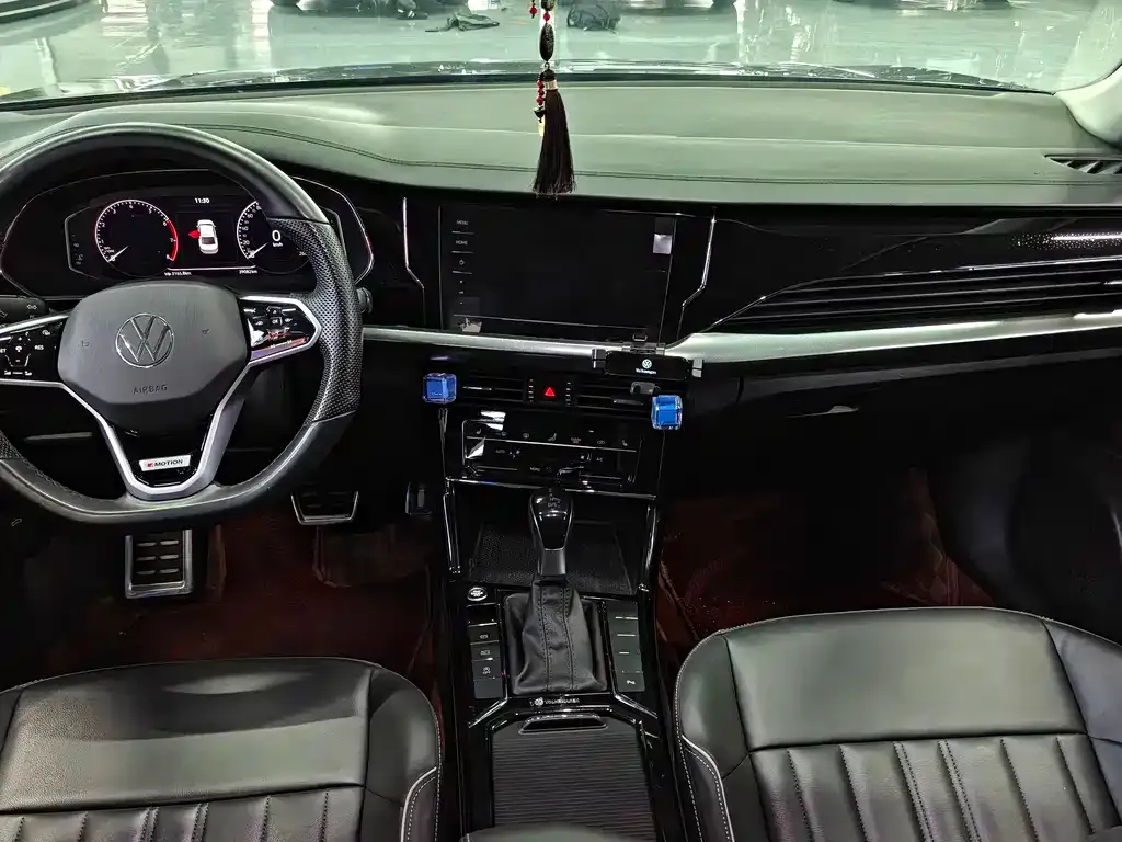 Volkswagen Passat — фото 4