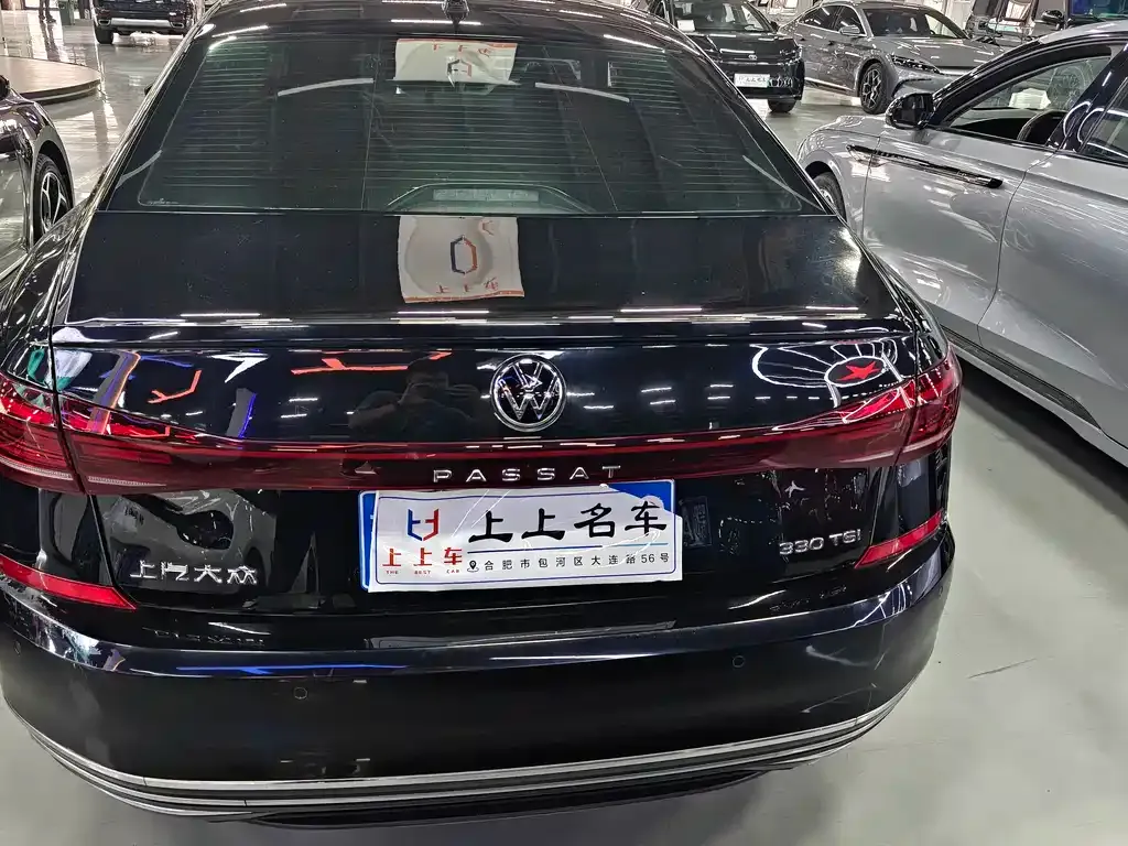 Volkswagen Passat — фото 10