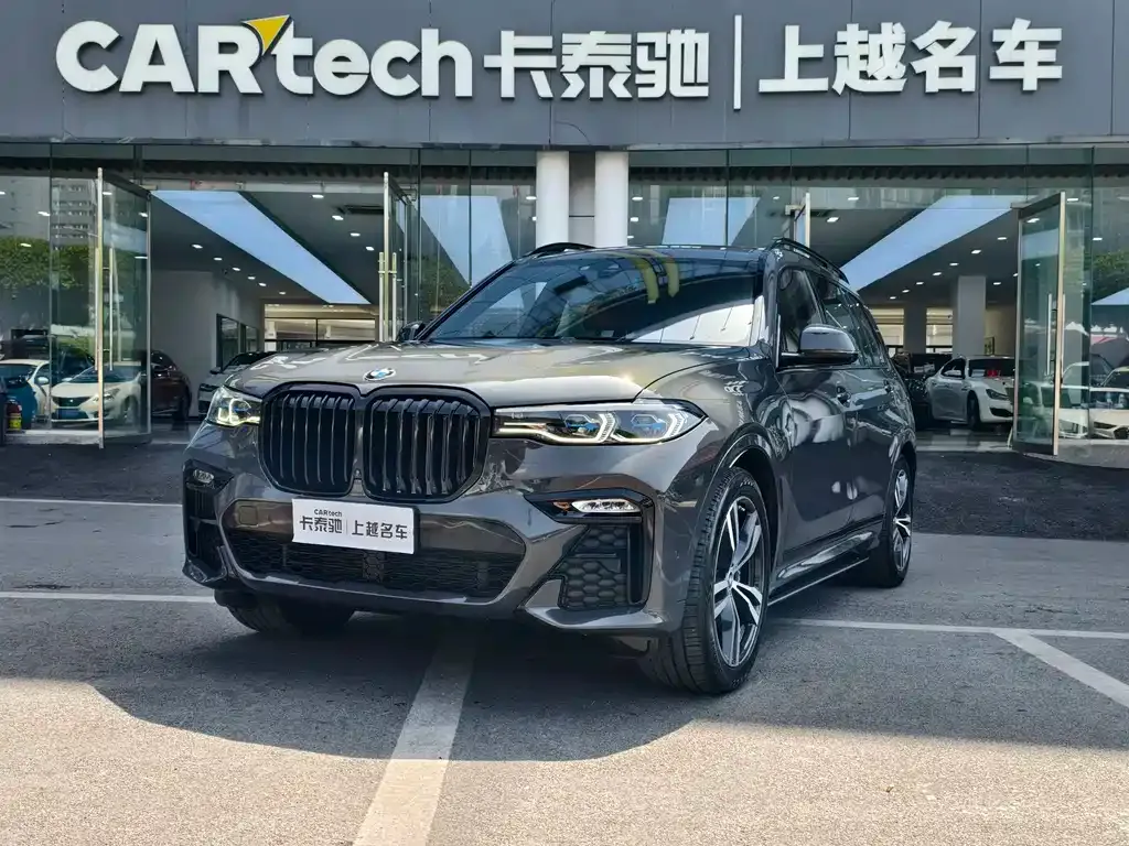 BMW X7 — фото 1