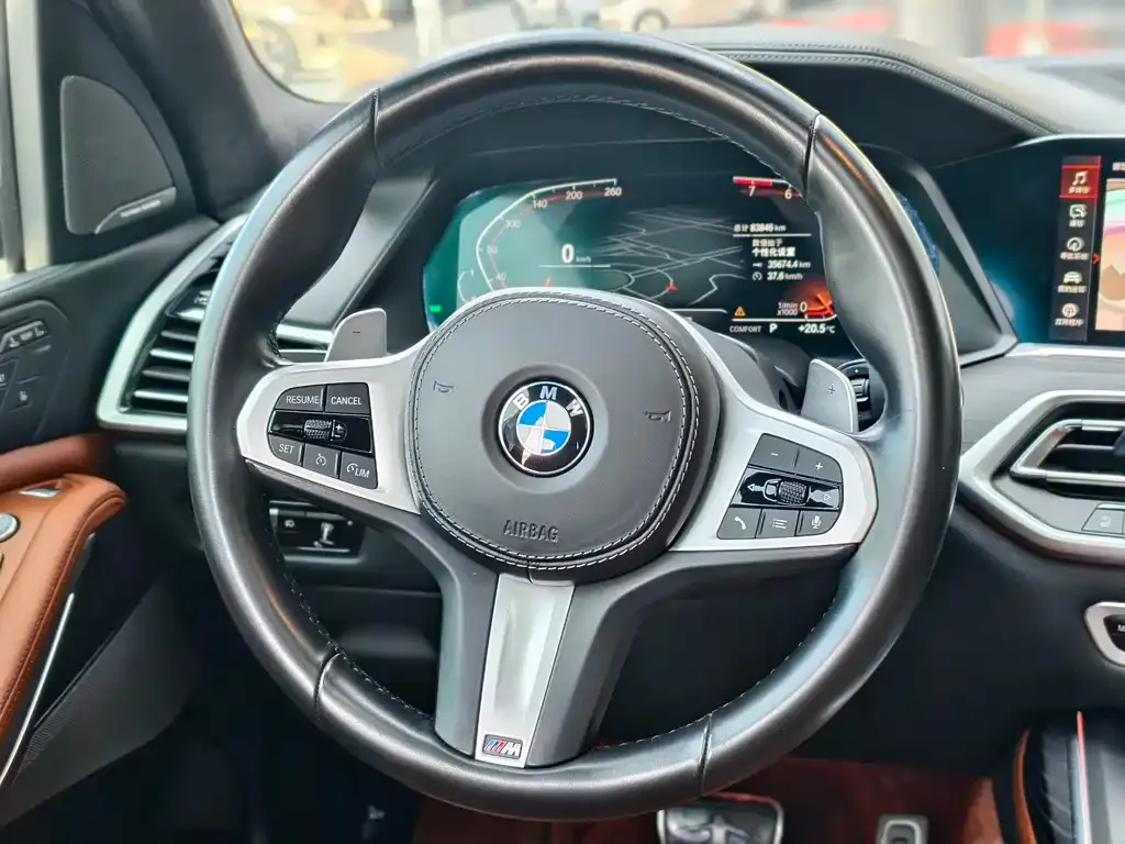 BMW X7 — фото 6