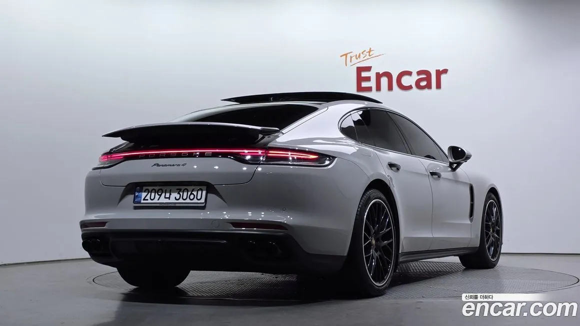 Porsche Panamera — фото 2