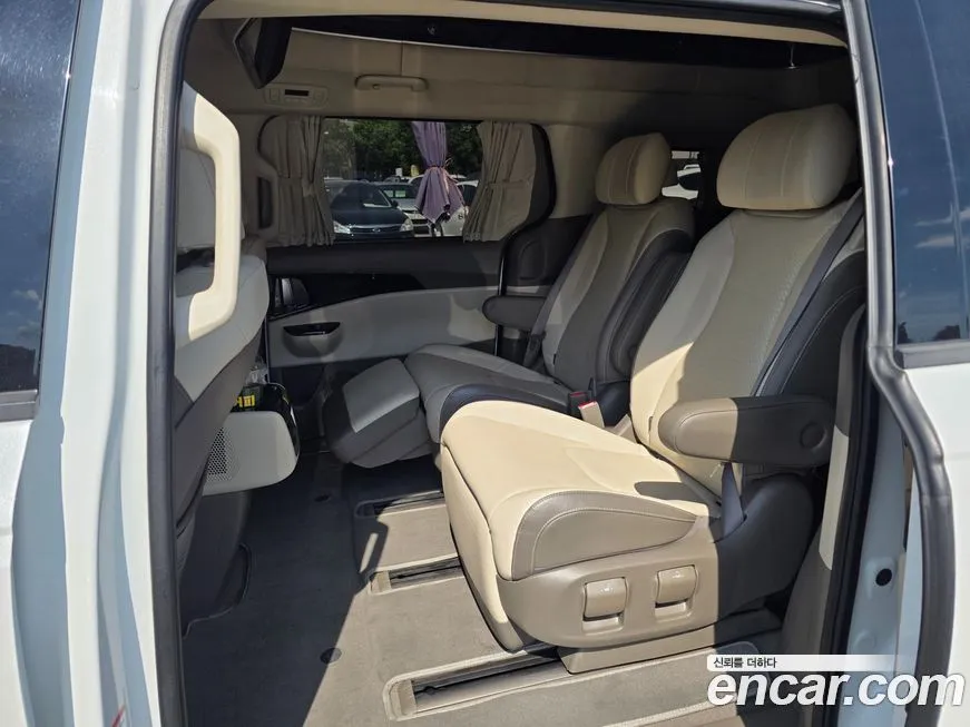 Kia Carnival — фото 2