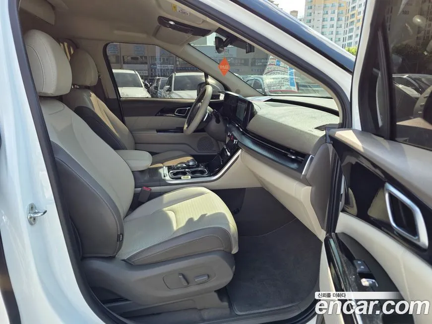 Kia Carnival — фото 3