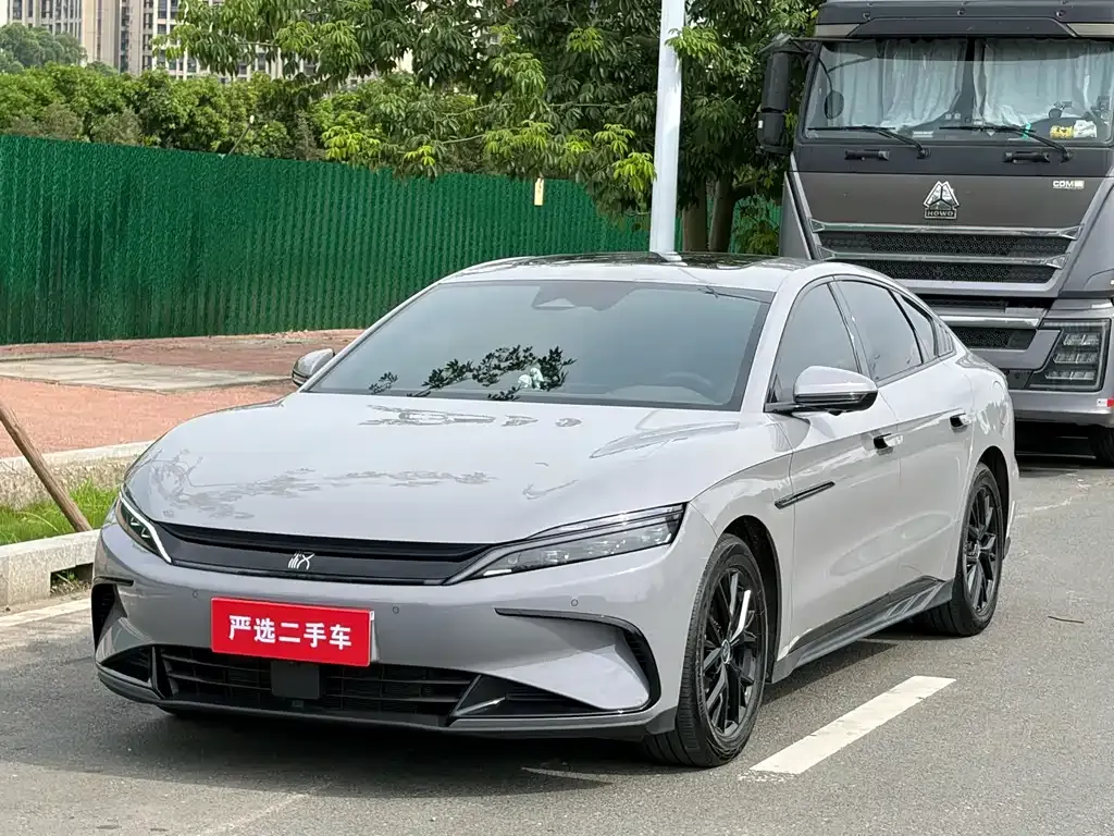 BYD Han — фото 1
