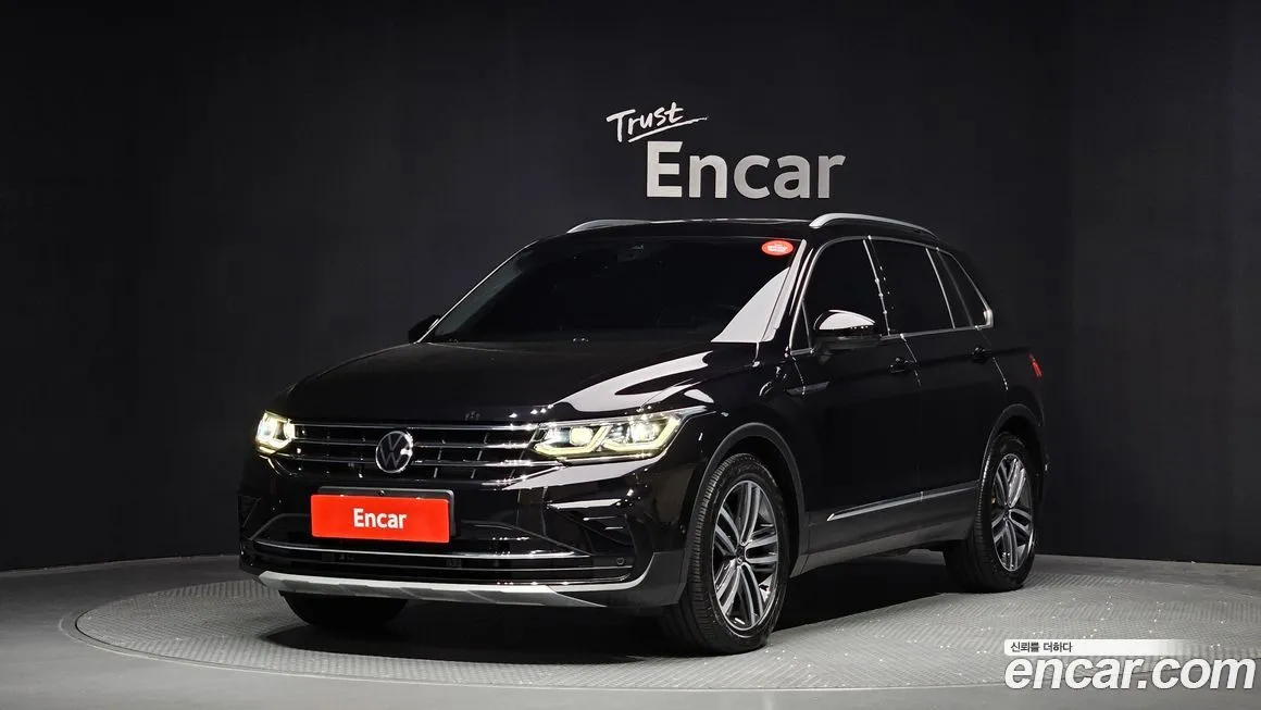 Volkswagen Tiguan — фото 1