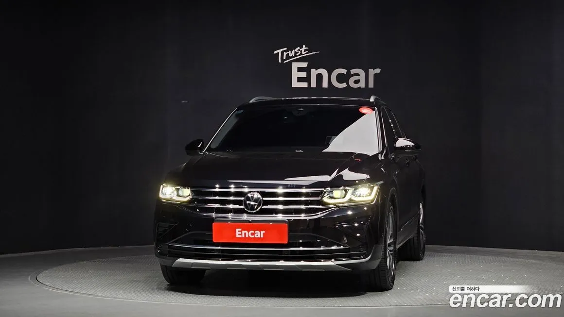 Volkswagen Tiguan — фото 4