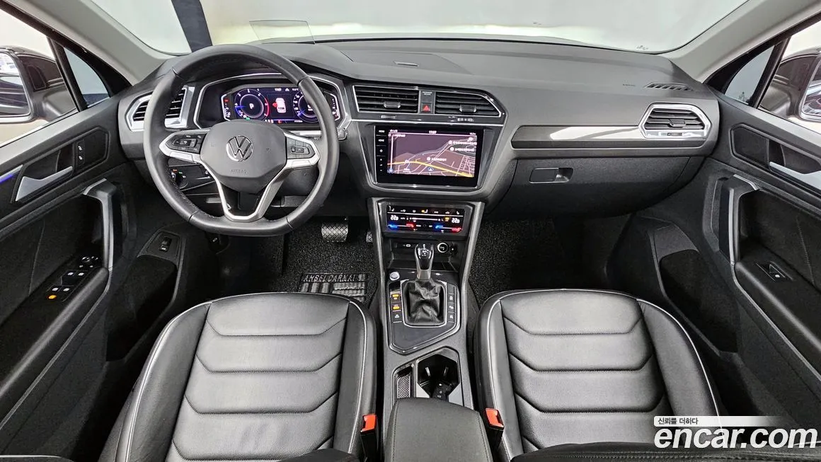 Volkswagen Tiguan — фото 7