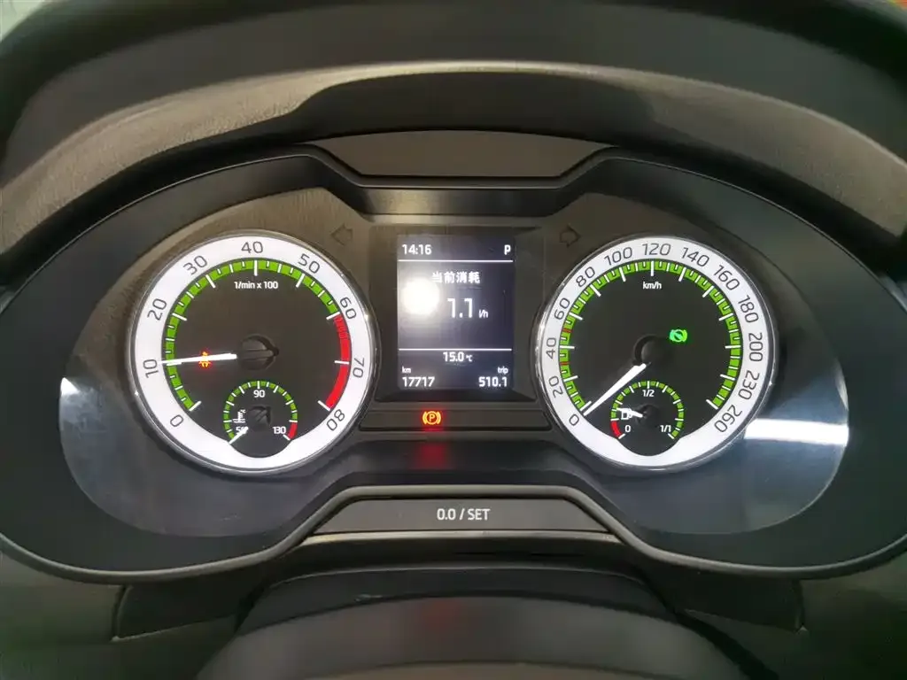 Skoda Octavia — фото 6