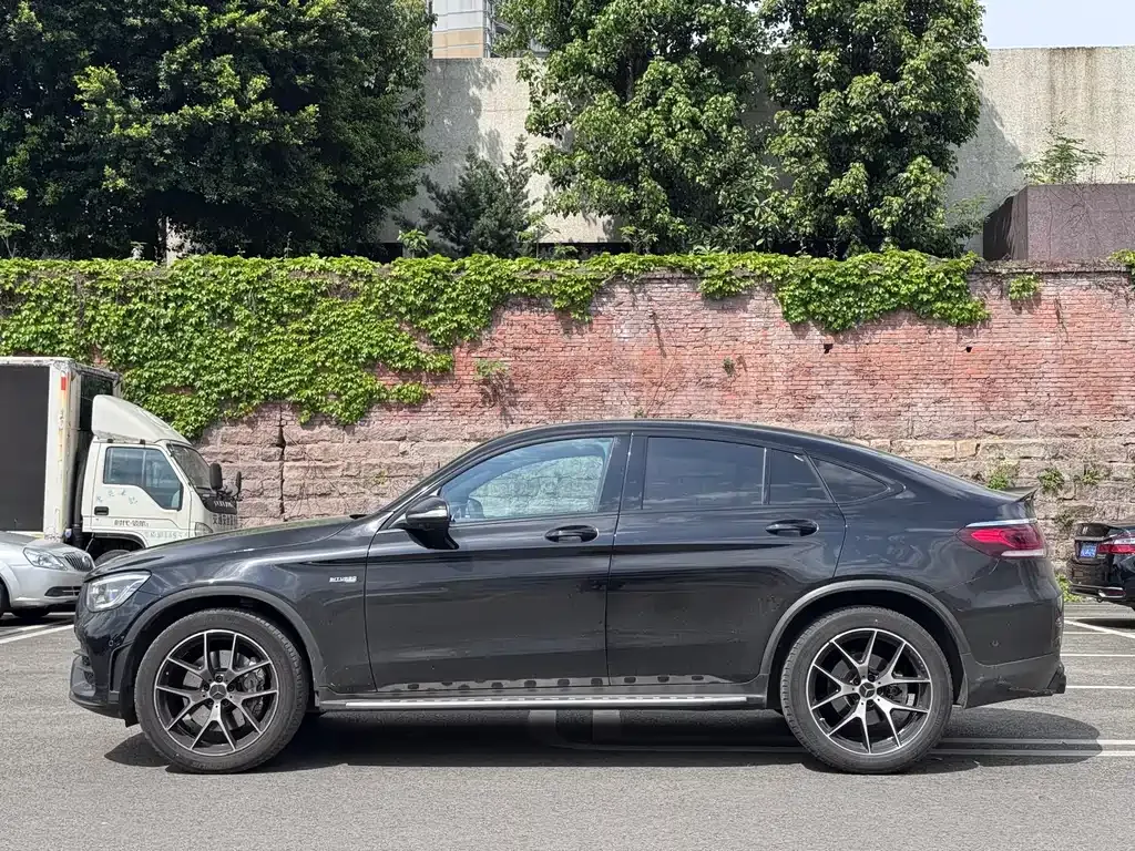 Mercedes-Benz GLC Coupe AMG — фото 9