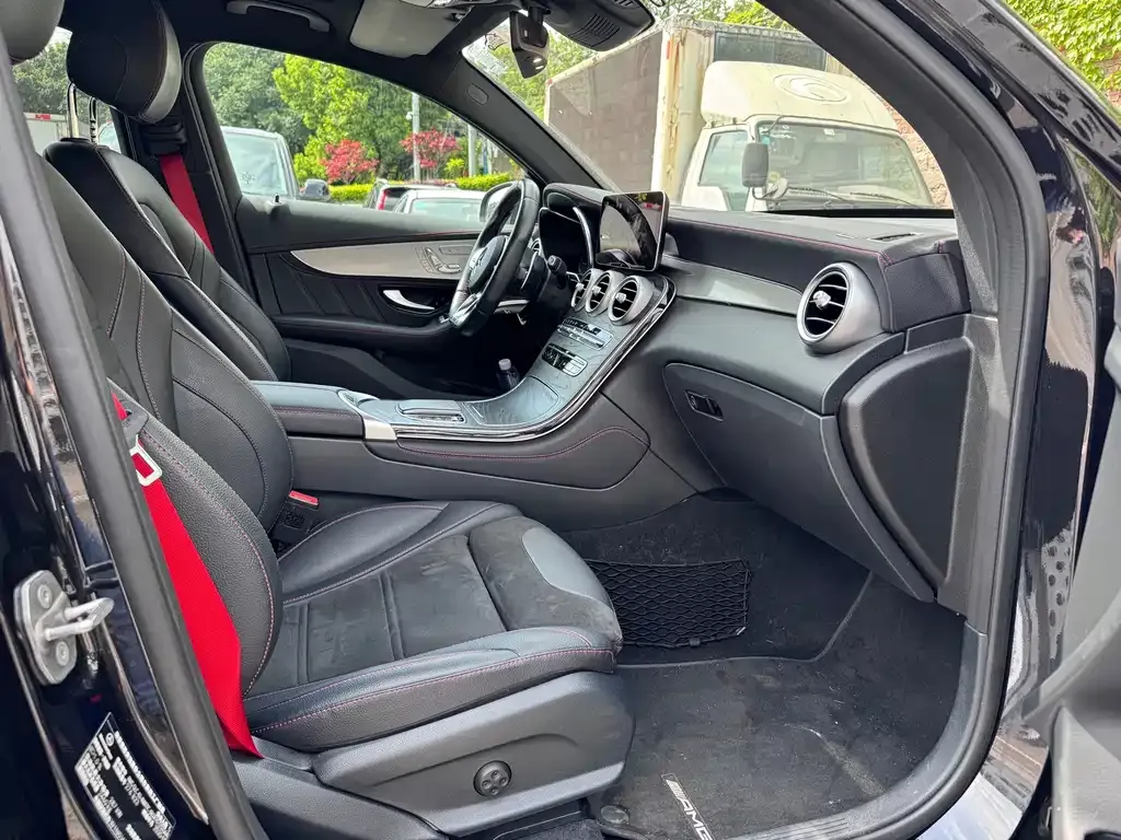 Mercedes-Benz GLC Coupe AMG — фото 4