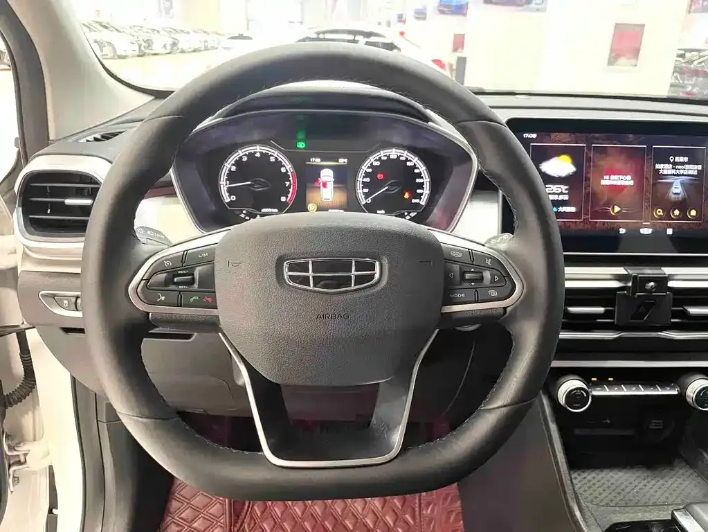 Geely Binyue — фото 10