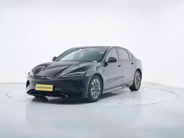 BYD Seal — фото 1