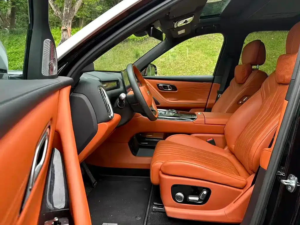 Geely Galaxy M9 — фото 10