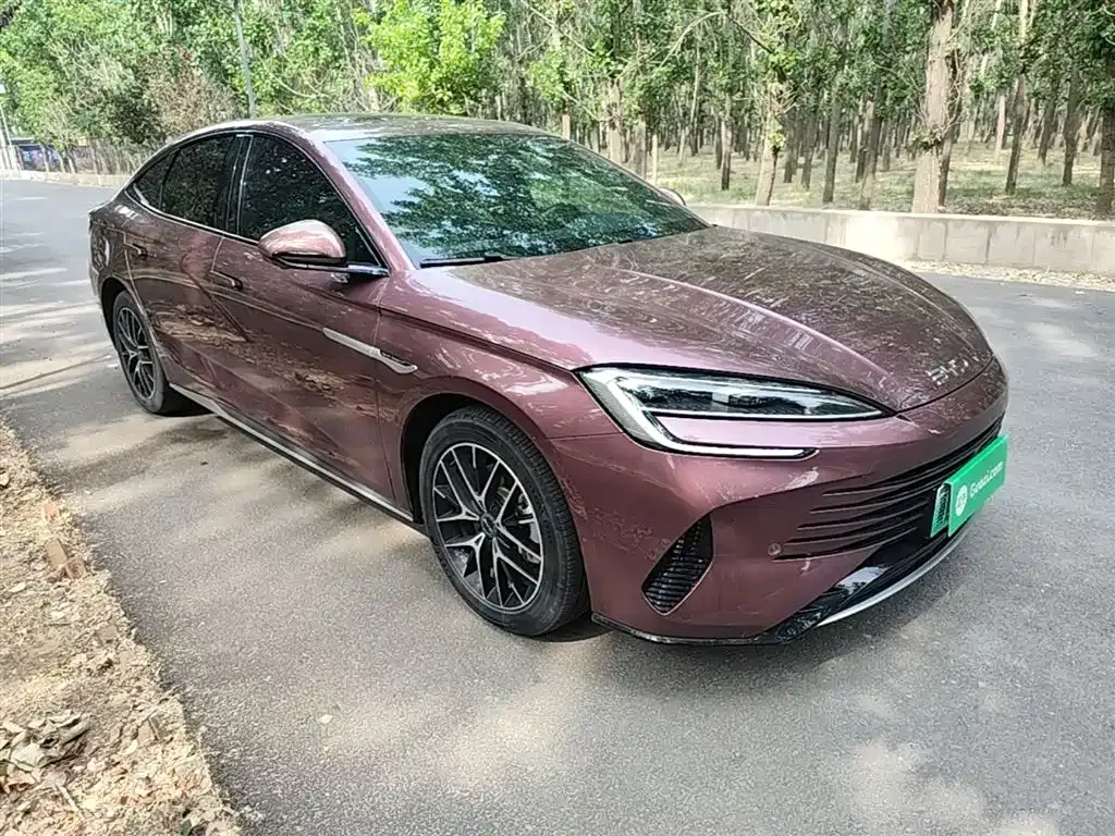 BYD Seal — фото 8