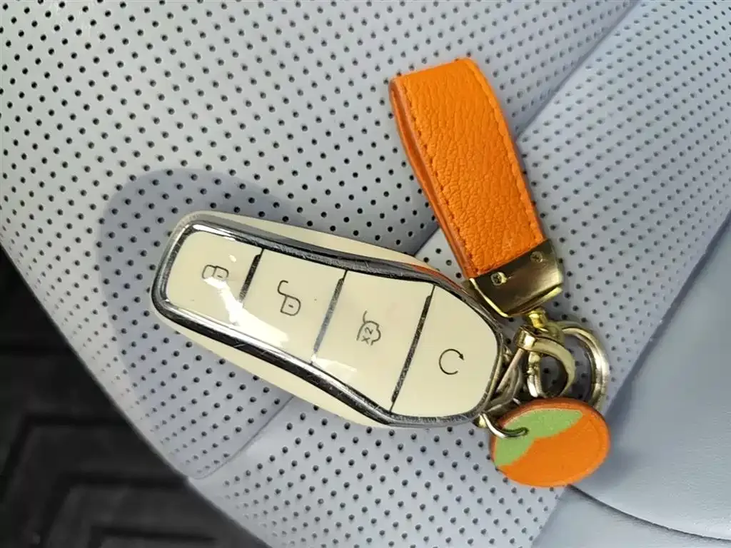 BYD Seal — фото 5