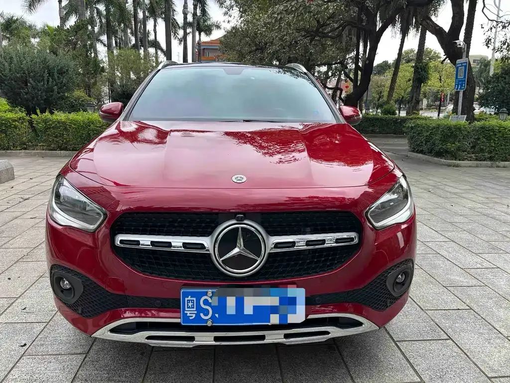 Mercedes-Benz GLA — фото 6