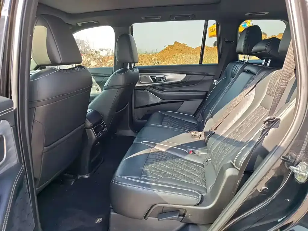GAC Motor Trumpchi GS8 — фото 2
