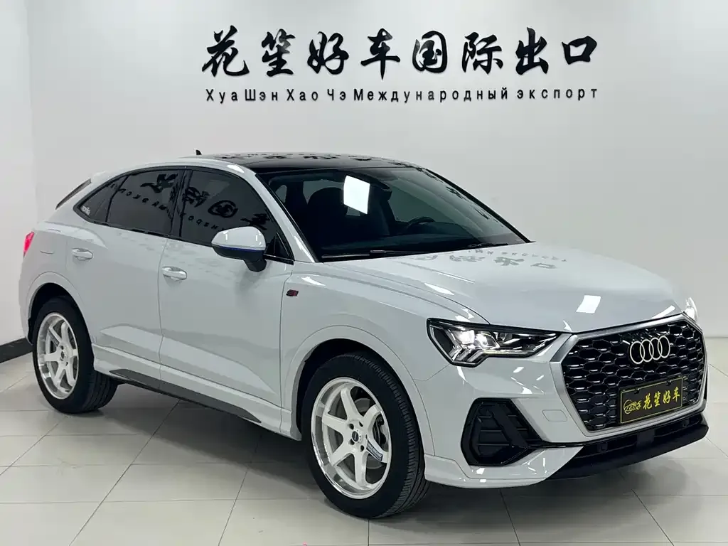 Audi Q3 Sportback — фото 8