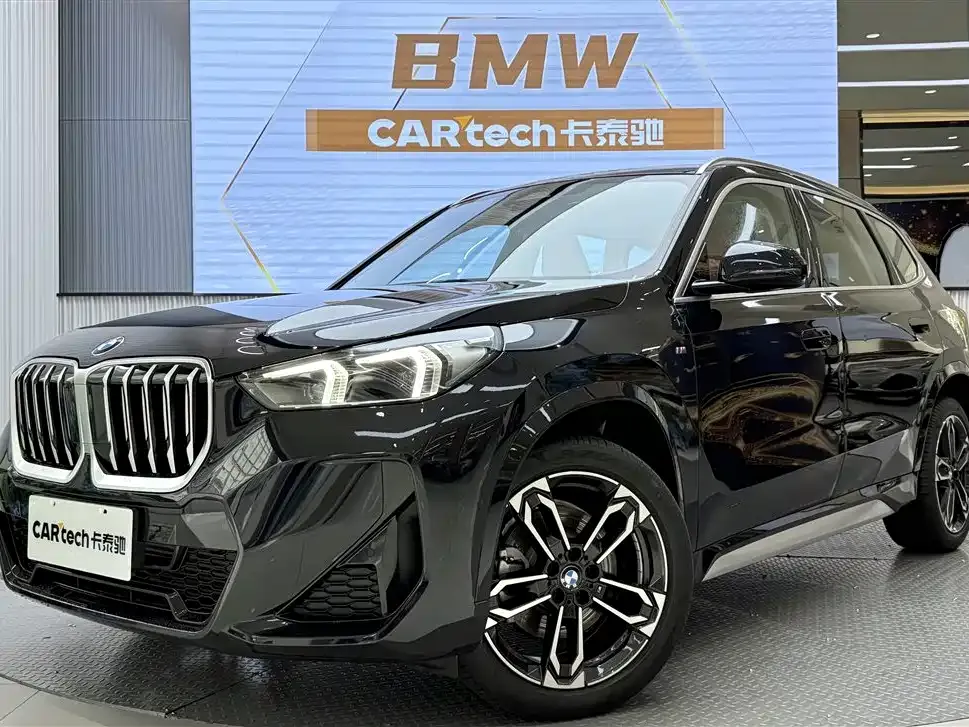 BMW X1 — фото 1