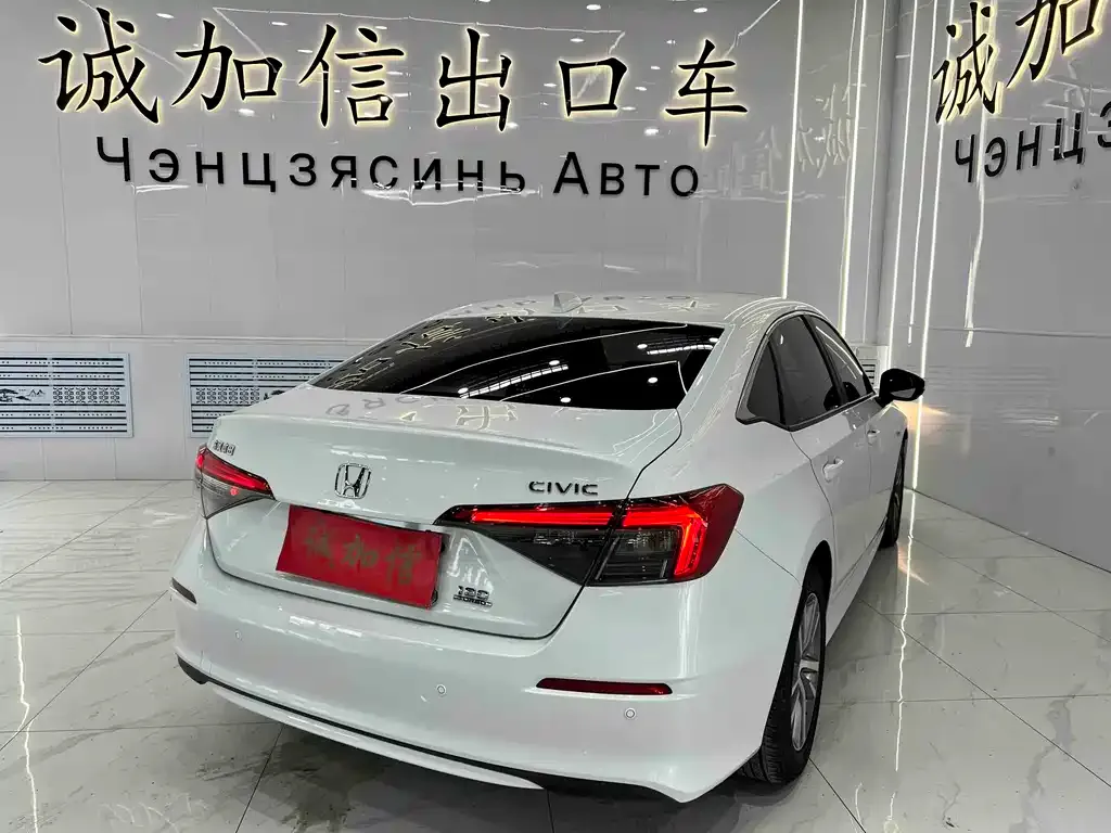 Honda Civic — фото 9