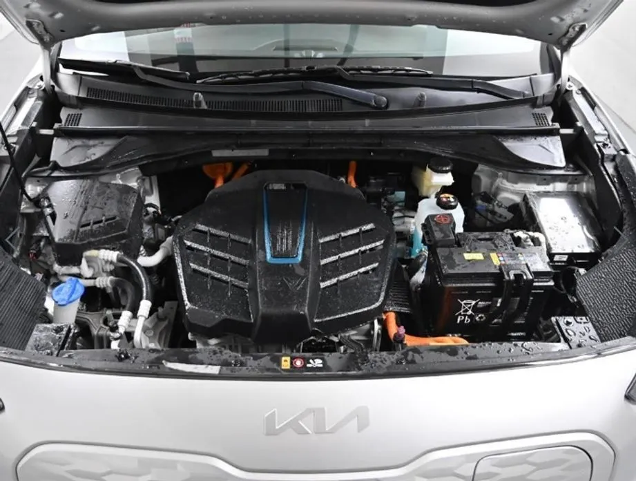Kia Niro — фото 9