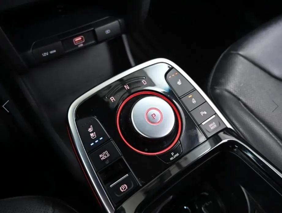 Kia Niro — фото 10