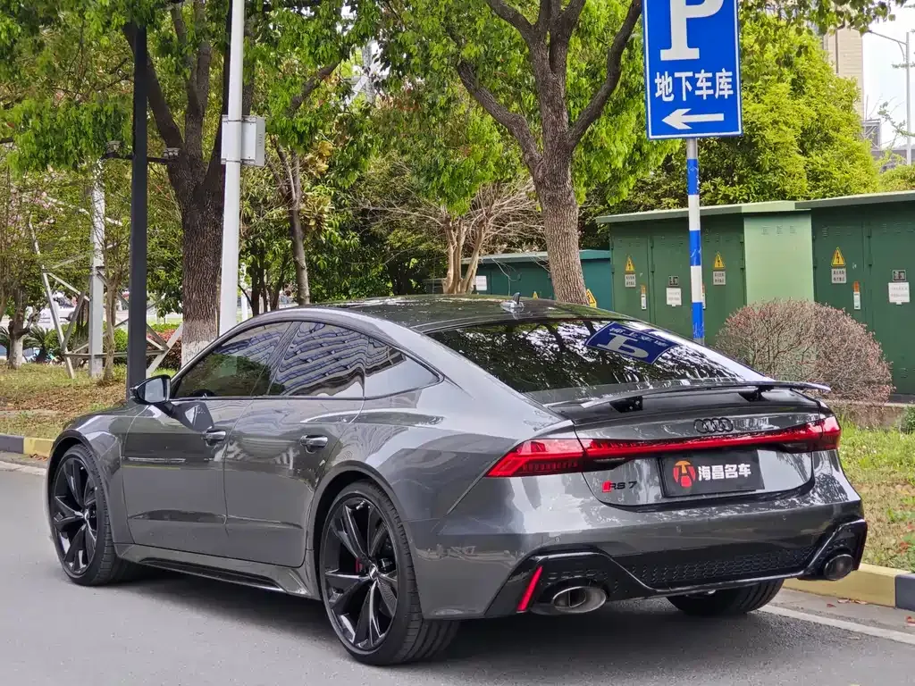Audi RS 7 — фото 5