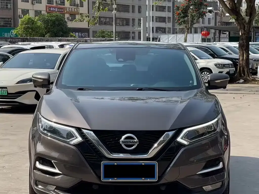 Nissan Qashqai — фото 2