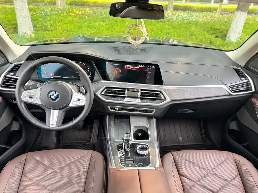 BMW X5 — фото 4