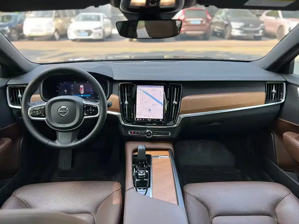 Volvo S90 — фото 6