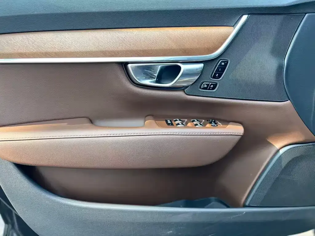 Volvo S90 — фото 4