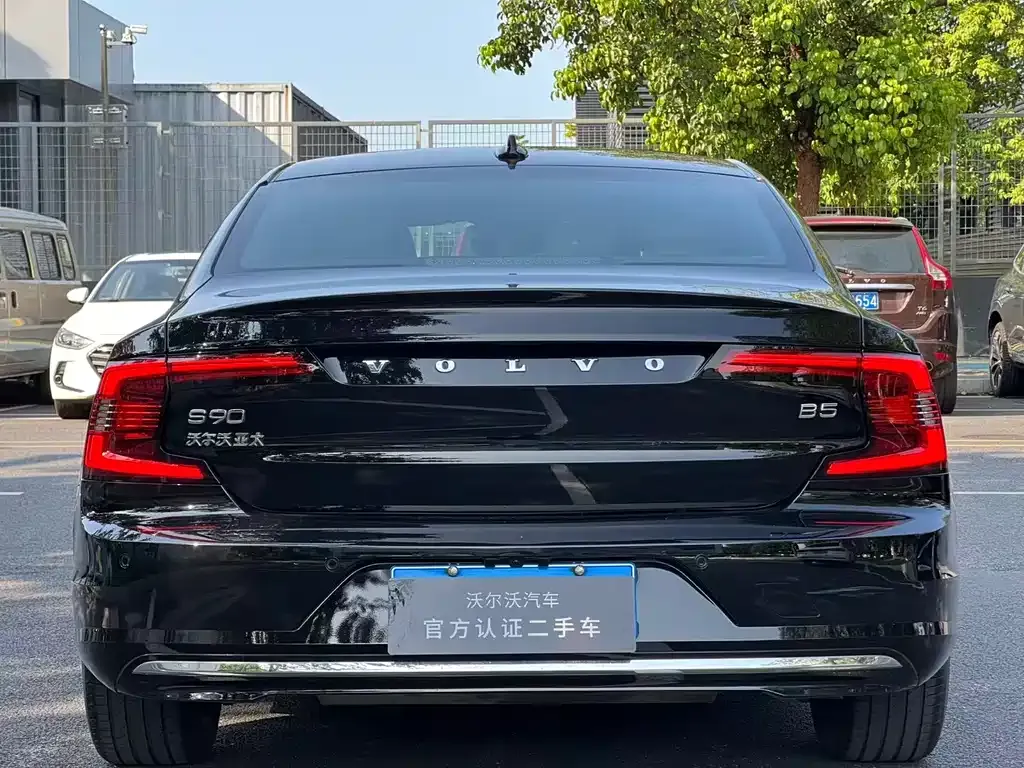Volvo S90 — фото 5