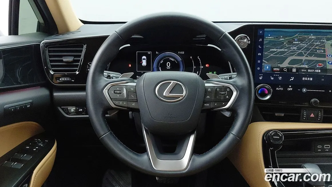 Lexus NX — фото 8