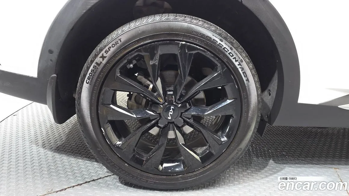 Kia Sorento — фото 6