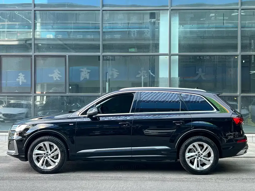 Audi Q7 — фото 2