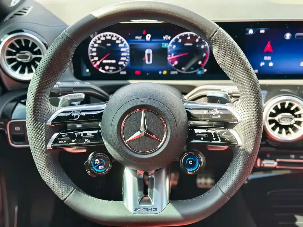 Mercedes-Benz A-Class AMG — фото 4