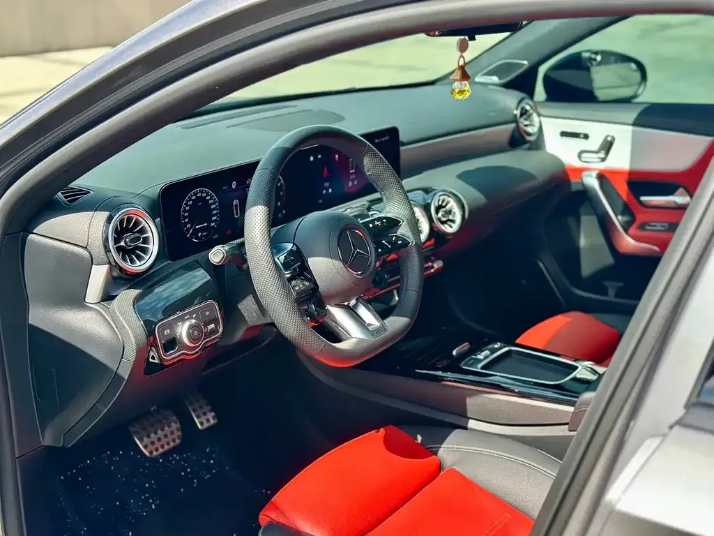 Mercedes-Benz A-Class AMG — фото 7