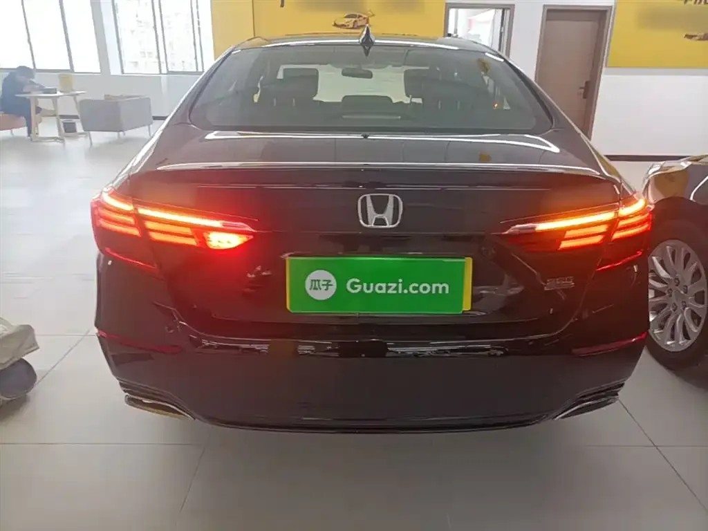 Honda Inspire — фото 2