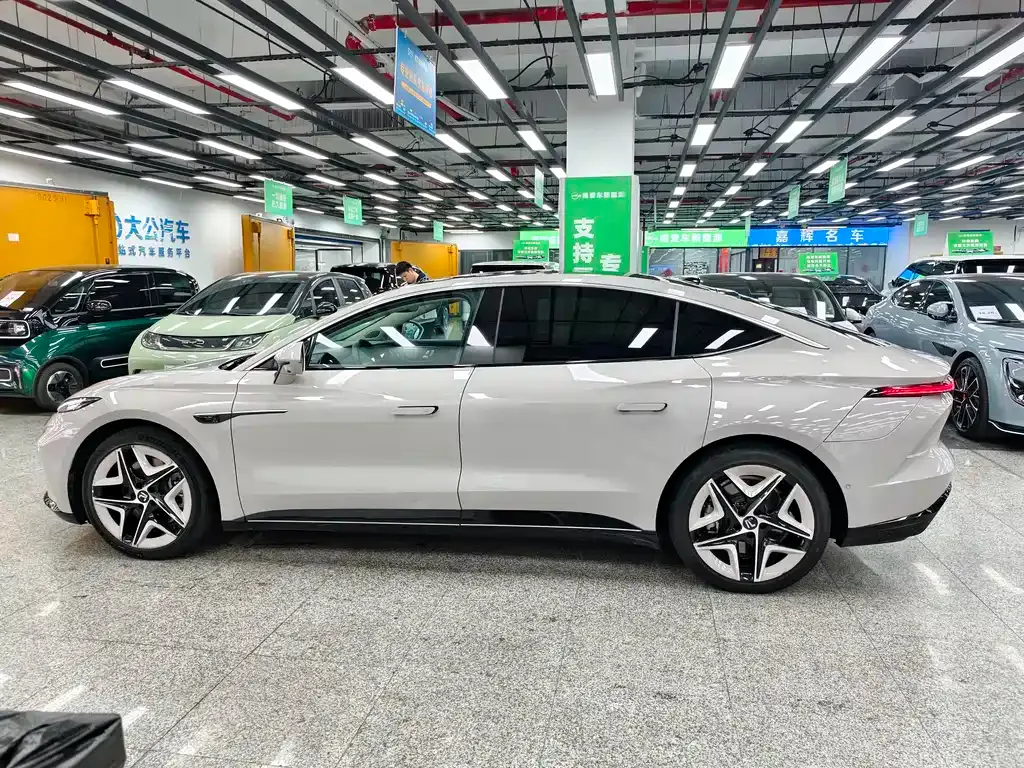 Roewe Feifan F7 — фото 10