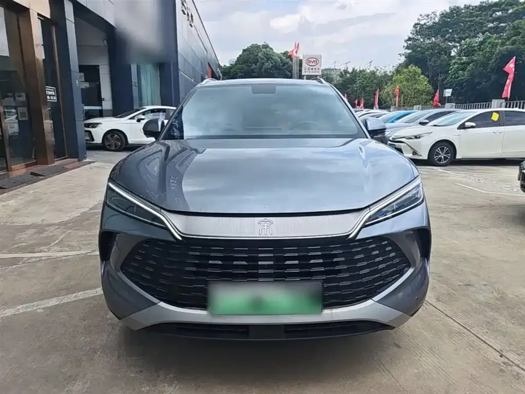 BYD L DM-i — фото 8